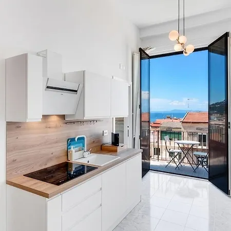 Апартаменти Skyline 3br Seaview Terrace *