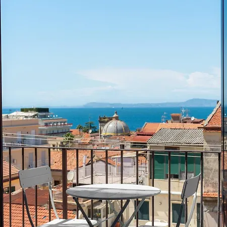 Апартаменти Skyline 3br Seaview Terrace Сорренто